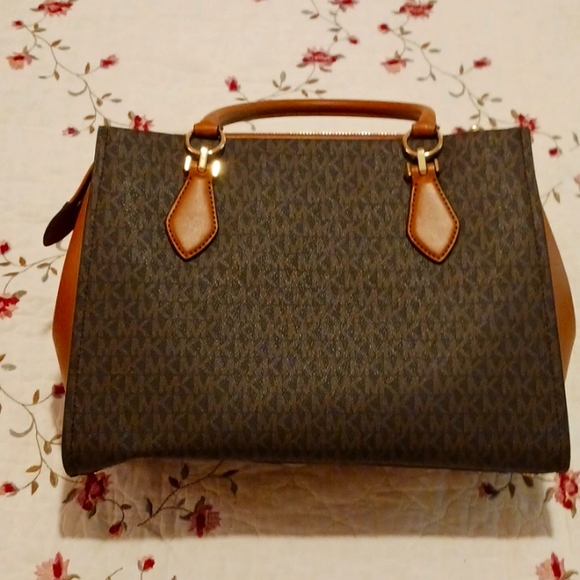 Michael Kors Marilyn satchel - Picture 2 of 12